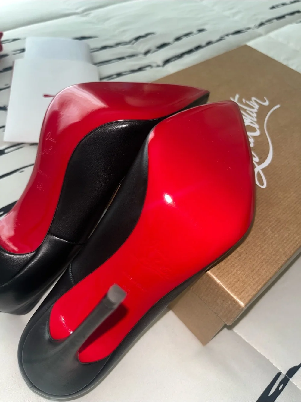 NWT Christian Louboutin “So Kate” Black Leather Pointed Toe Stiletto Pumps
